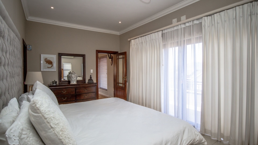 3 Bedroom Property for Sale in The Coves North West